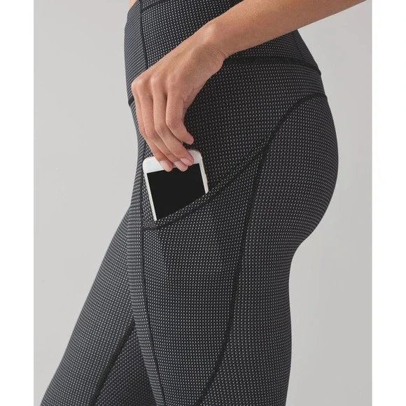 Lululemon Womens Fast and Free Tight 25" Reflective Pocket Running Workout Sz 4 - Picture 3 of 11
